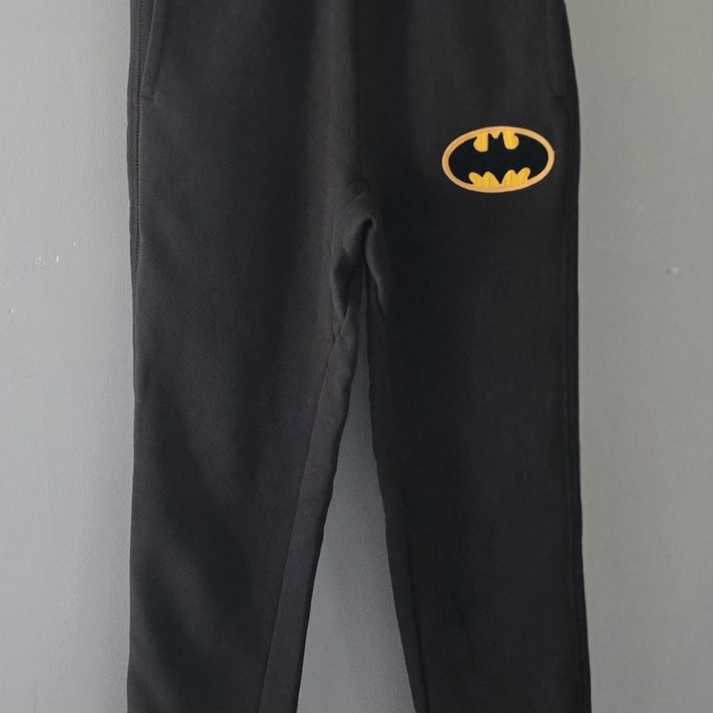 Gap Kids Batman Grey Joggers Sweatpant Pants With Patch Boys 10 L NWOT DC Comics